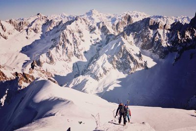 Skiers descending the Vallée Blanche