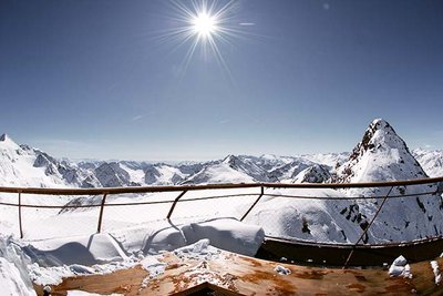 Viewing platform on a glacier