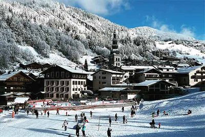 la-clusaz-village-centre-640-428_01