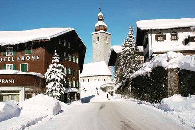 main street and church of Lech am Arlberg