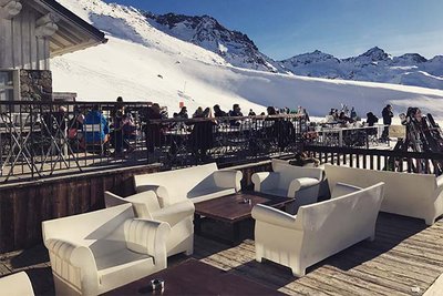 Apres ski terrace at La Folie Douce Val Thorens